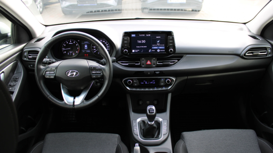 HYUNDAI i30 i30 1.5 DPI Smart
