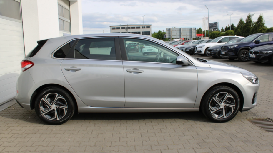 HYUNDAI i30 i30 1.5 DPI Smart