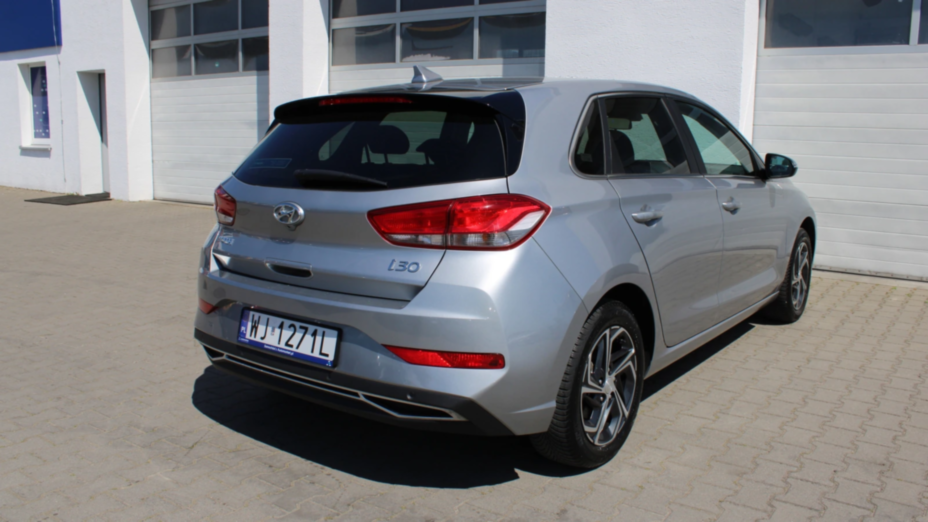 HYUNDAI i30 i30 1.5 DPI Smart