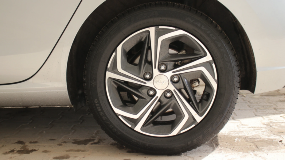 HYUNDAI i30 i30 1.5 DPI Smart
