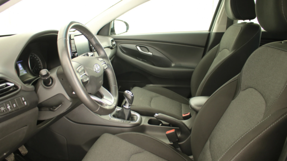 HYUNDAI i30 i30 1.5 DPI Smart