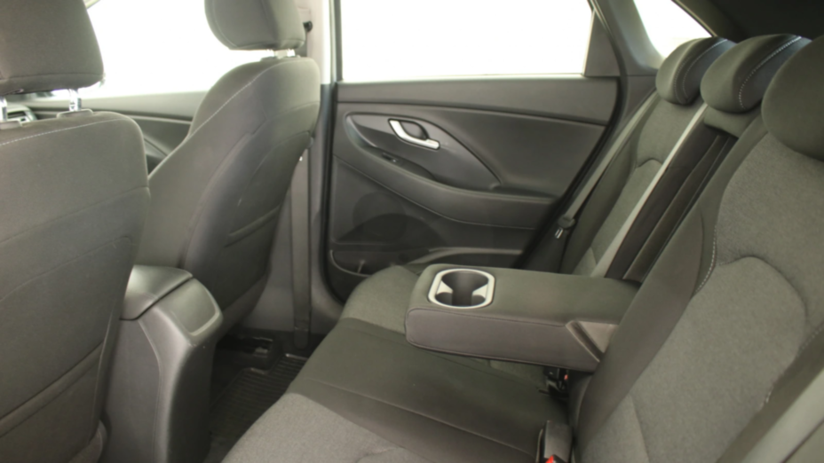 HYUNDAI i30 i30 1.5 DPI Smart