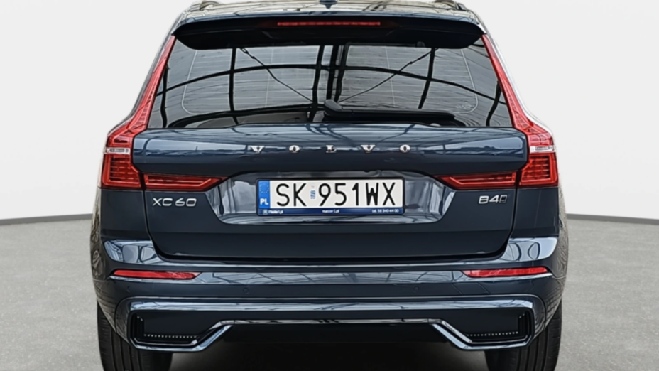 VOLVO XC60 XC60 B4 D AWD Plus Dark aut