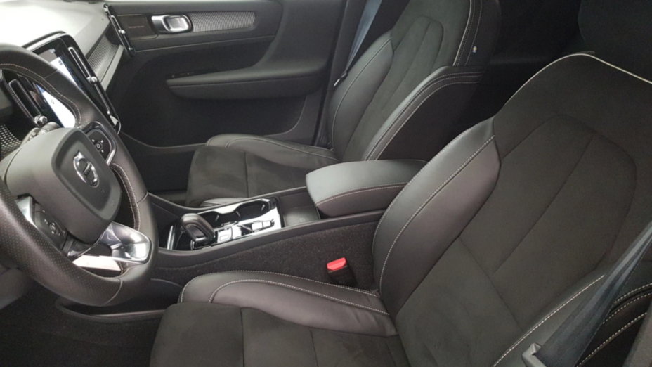VOLVO XC40 XC40 T5 Plug-In Hybrid R-Design aut