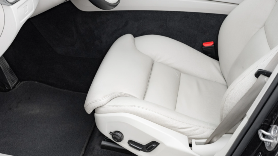 VOLVO XC60 XC60 B4 D AWD Plus Bright aut