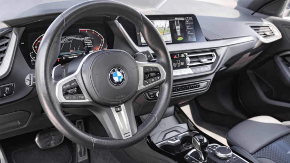 BMW Seria 1 120i M Sport sport-aut