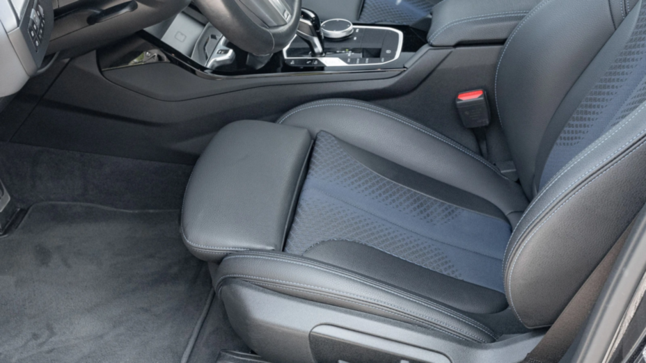 BMW Seria 1 120i M Sport sport-aut