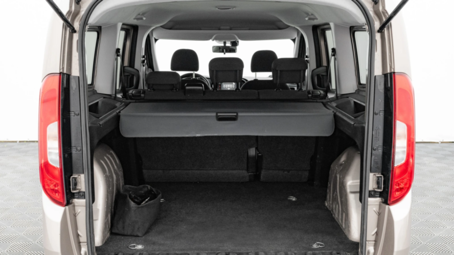 FIAT Doblo Cargo/Van Doblo Kombi Maxi 1.6 MJ Dynamic