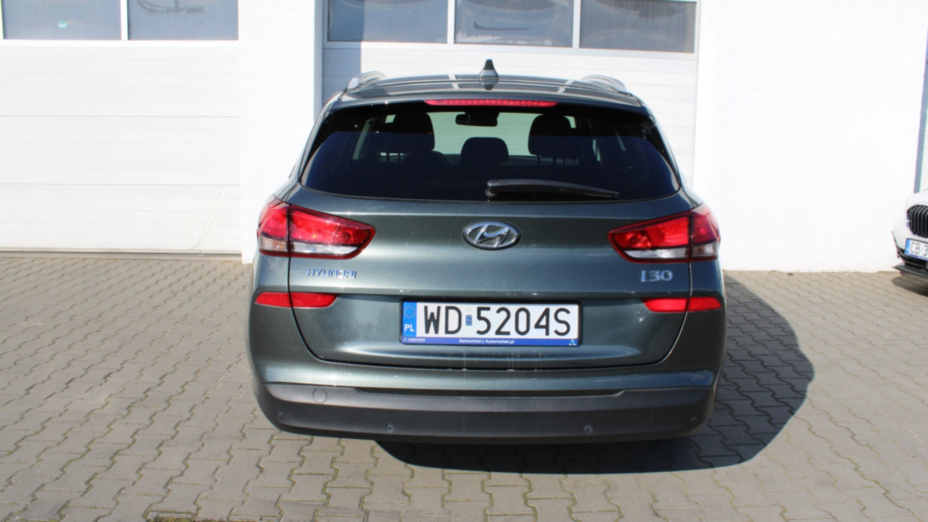 HYUNDAI i30 i30 1.5 DPI Classic +