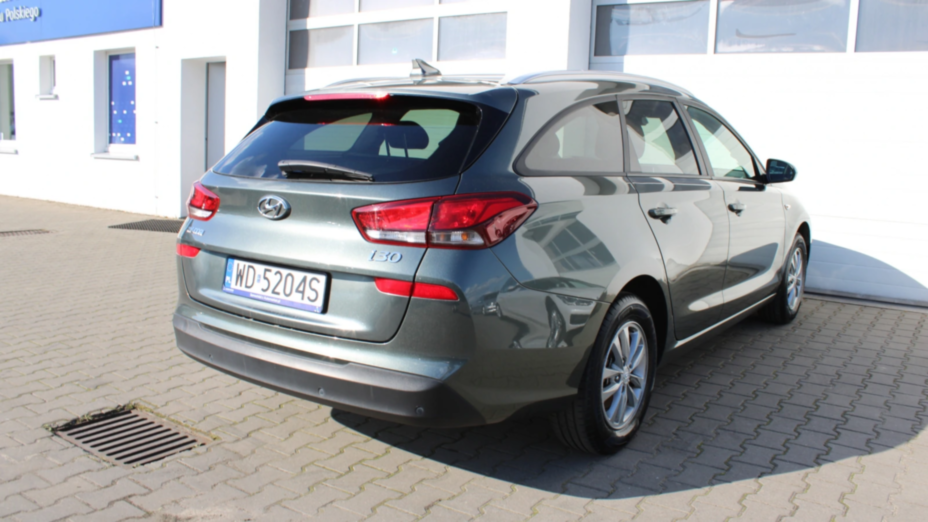 HYUNDAI i30 i30 1.5 DPI Classic +