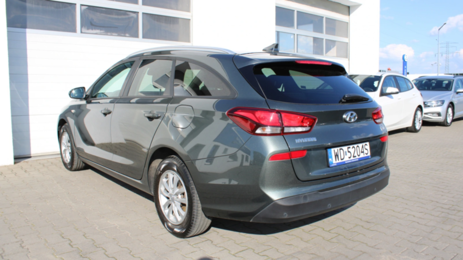 HYUNDAI i30 i30 1.5 DPI Classic +