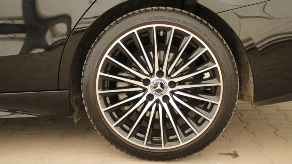MERCEDES-BENZ C Klasa C 200 mHEV 4-Matic AMG