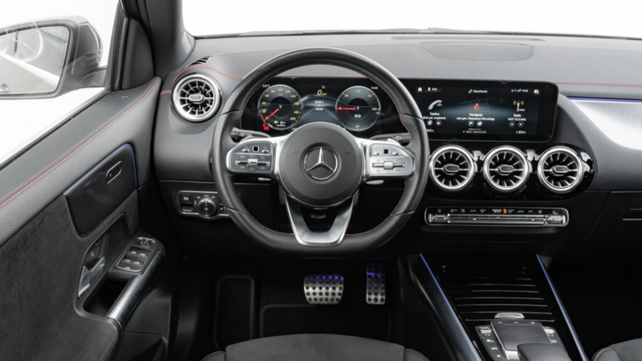 MERCEDES-BENZ EQA EQA 250 66.5kWh AMG Line