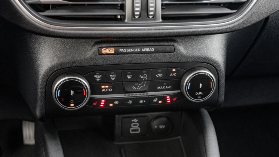 FORD Kuga Kuga 1.5 EcoBoost FWD Titanium