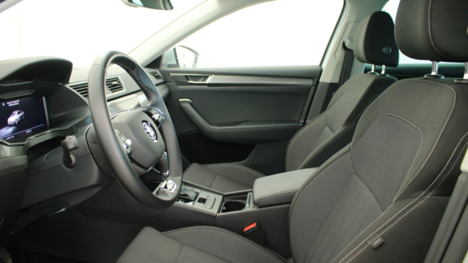 SKODA Superb Superb 2.0 TDI SCR Style DSG