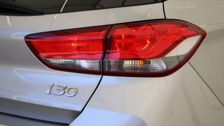 HYUNDAI i30 i30 1.5 DPI Smart
