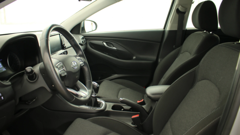 HYUNDAI i30 i30 1.5 DPI Smart