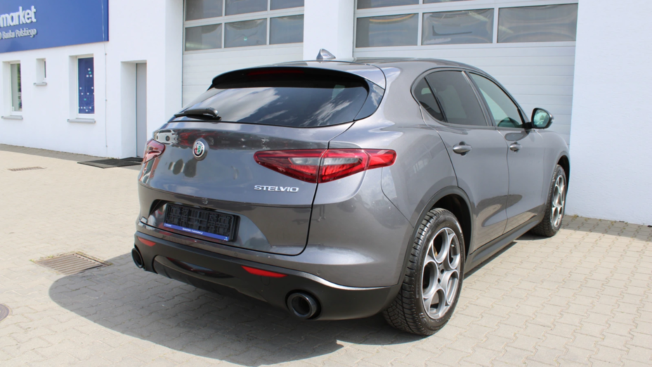 ALFA ROMEO Stelvio Stelvio 2.0 Turbo Sprint Q4 aut
