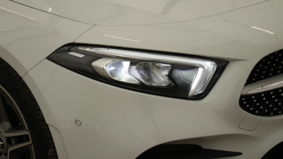 MERCEDES-BENZ A Klasa A 200 AMG Line 7G-DCT