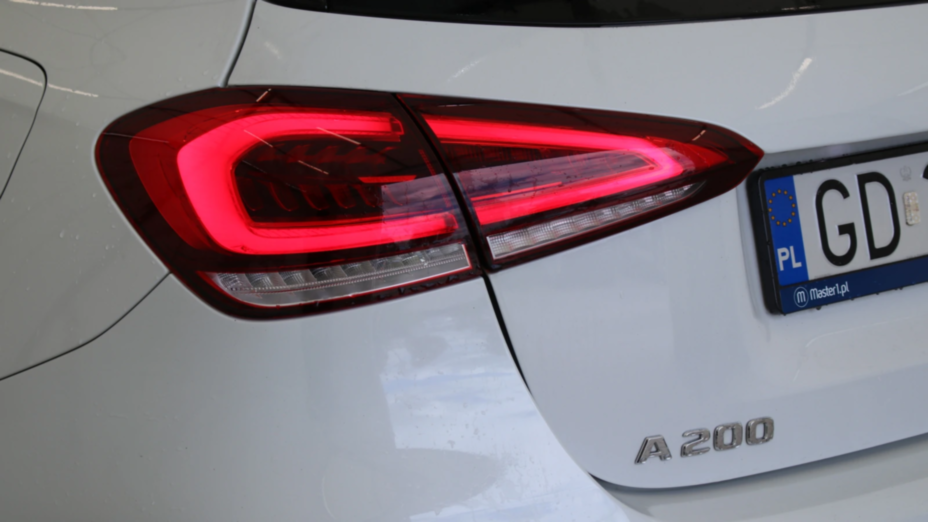 MERCEDES-BENZ A Klasa A 200 AMG Line 7G-DCT