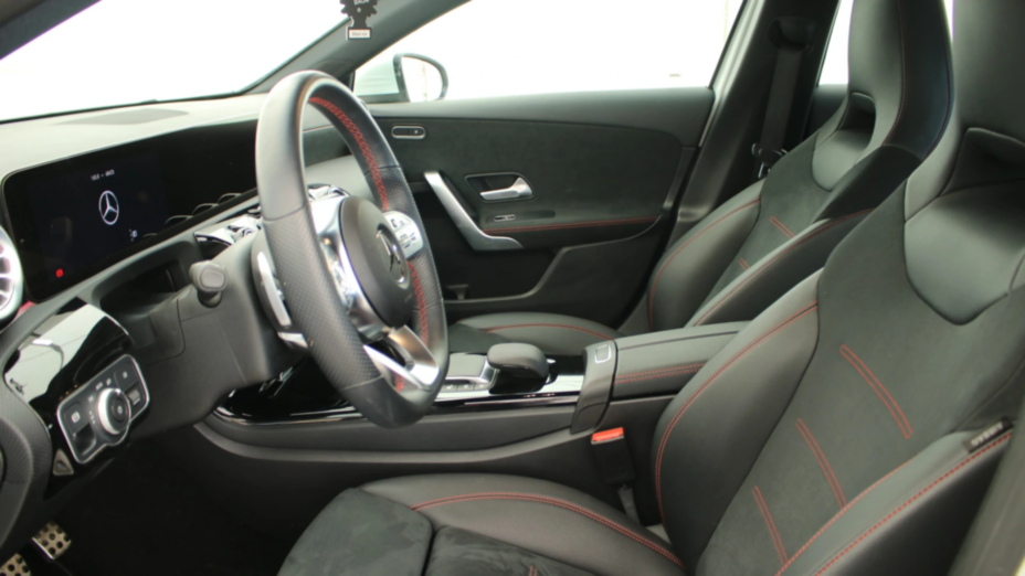 MERCEDES-BENZ A Klasa A 200 AMG Line 7G-DCT