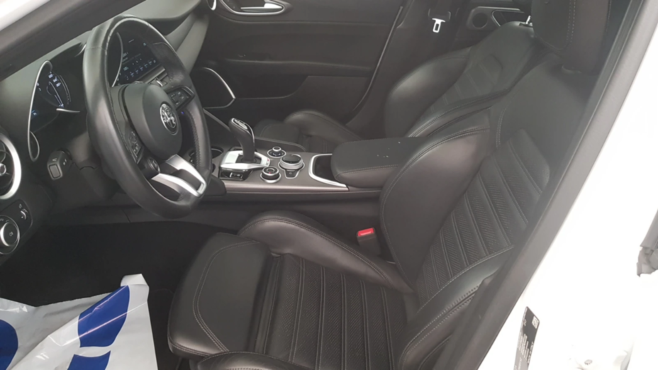 ALFA ROMEO Giulia Giulia 2.0 Turbo Veloce Q4 aut