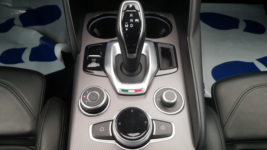 ALFA ROMEO Giulia Giulia 2.0 Turbo Veloce Q4 aut