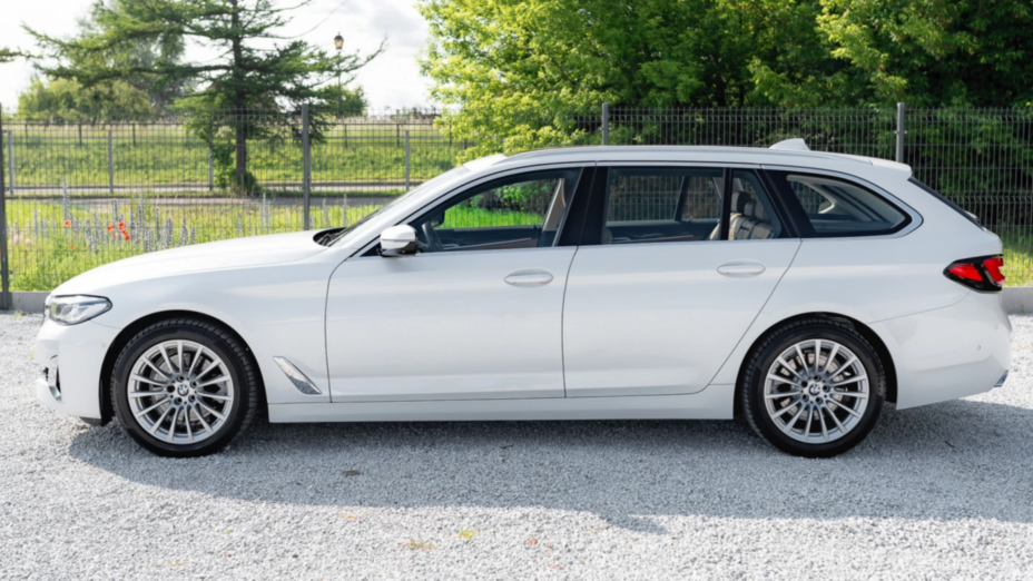 BMW Seria 5 520d xDrive mHEV Luxury Line aut