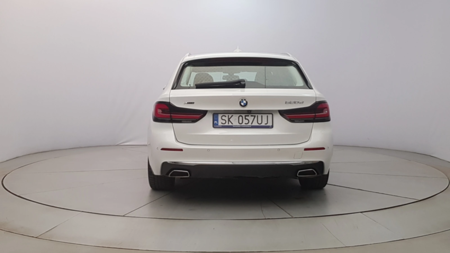 BMW Seria 5 520d xDrive mHEV Luxury Line aut