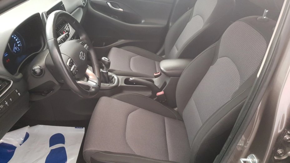 HYUNDAI i30 i30 1.5 DPI Classic +