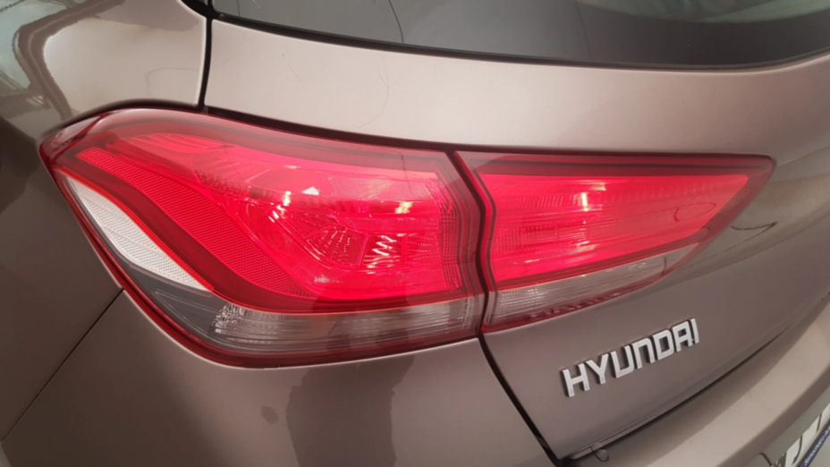 HYUNDAI i30 i30 1.5 DPI Classic +