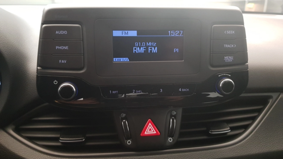 HYUNDAI i30 i30 1.5 DPI Classic +
