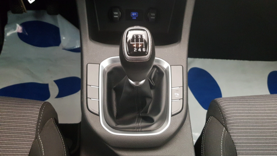 HYUNDAI i30 i30 1.5 DPI Classic +