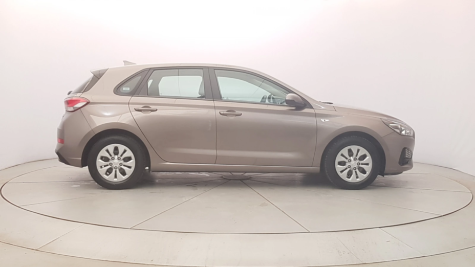 HYUNDAI i30 i30 1.5 DPI Classic +