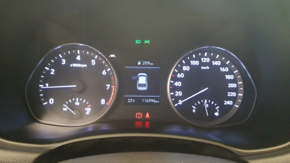 HYUNDAI i30 i30 1.5 DPI Classic +