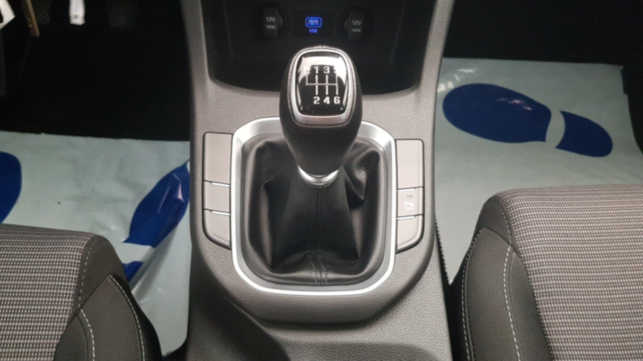 HYUNDAI i30 i30 1.5 DPI Classic +
