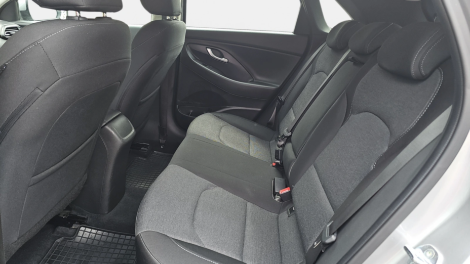 HYUNDAI i30 i30 1.5 DPI Smart