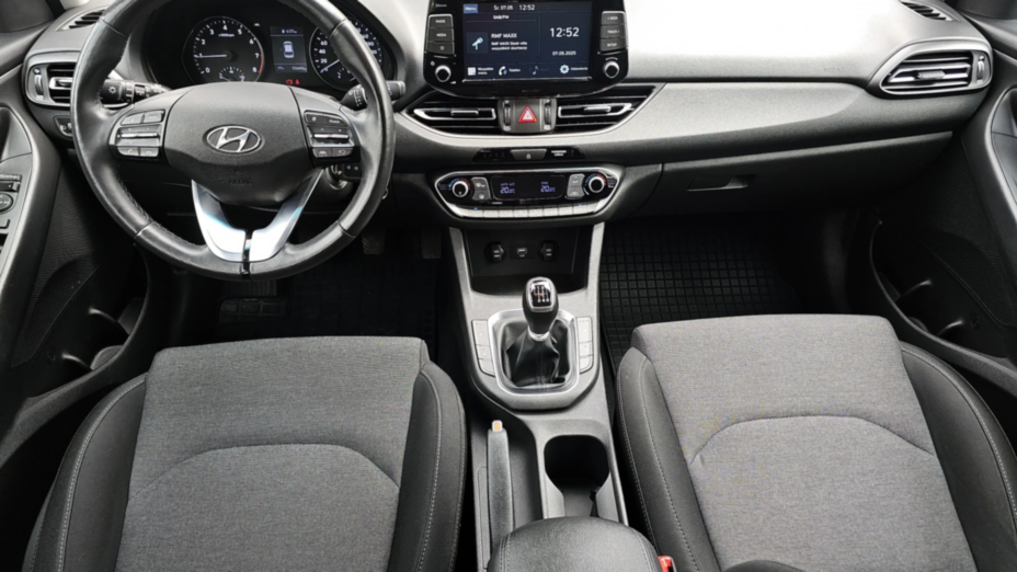 HYUNDAI i30 i30 1.5 DPI Smart