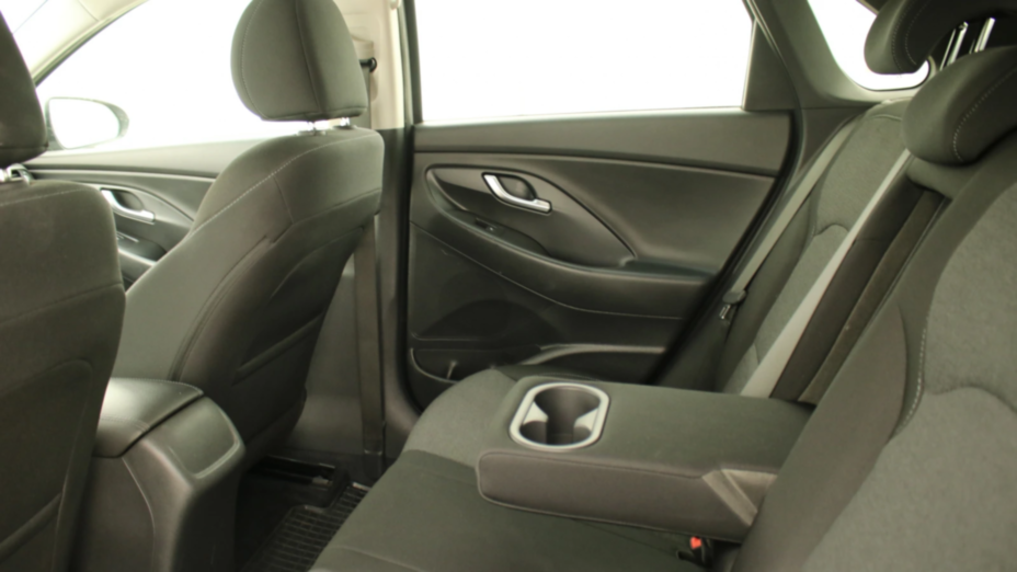 HYUNDAI i30 i30 1.5 DPI Smart
