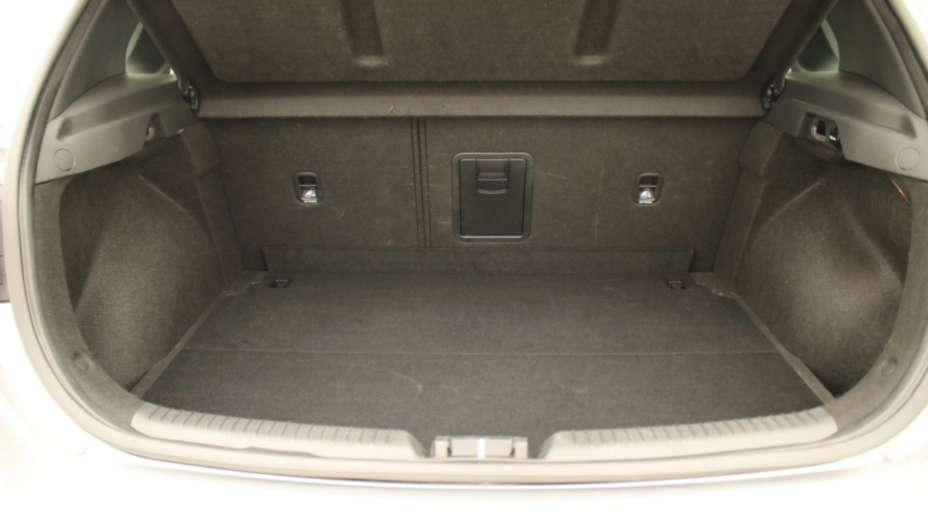 HYUNDAI i30 i30 1.5 DPI Smart