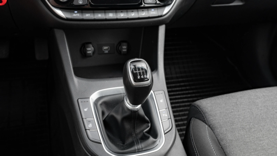 HYUNDAI i30 i30 1.5 DPI Smart