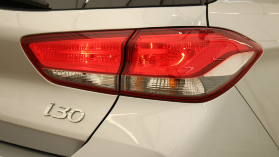 HYUNDAI i30 i30 1.5 DPI Smart