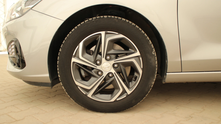 HYUNDAI i30 i30 1.5 DPI Smart