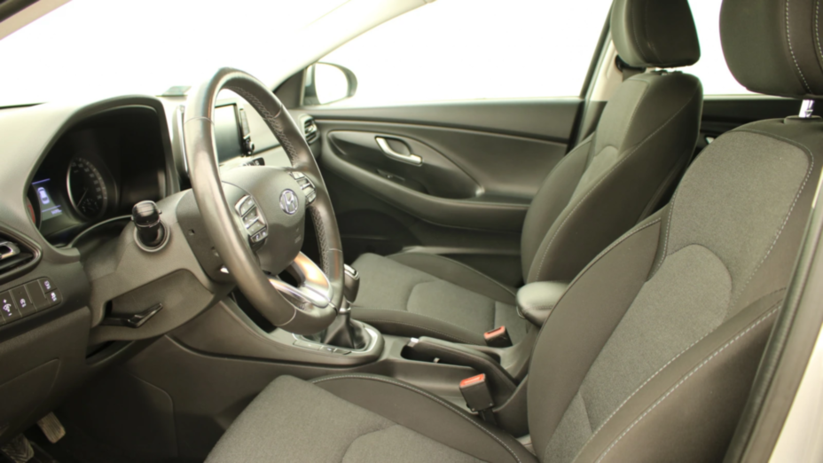 HYUNDAI i30 i30 1.5 DPI Smart