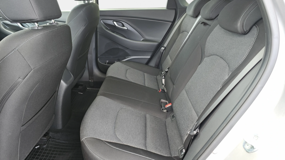 HYUNDAI i30 i30 1.5 DPI Smart