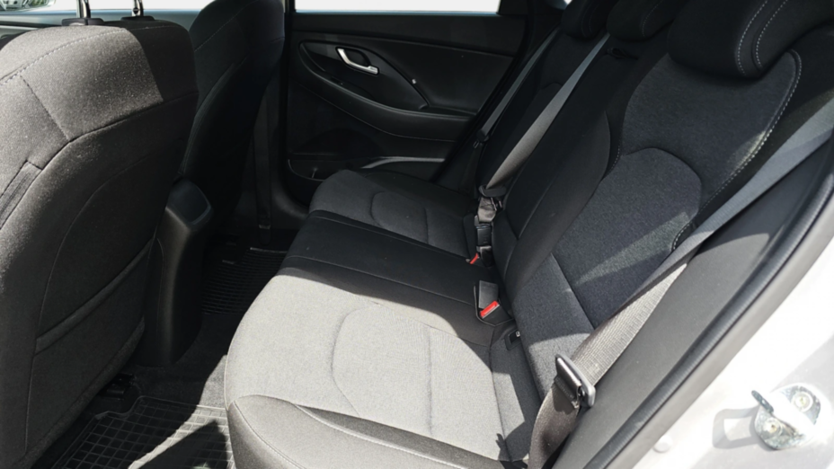 HYUNDAI i30 i30 1.5 DPI Smart