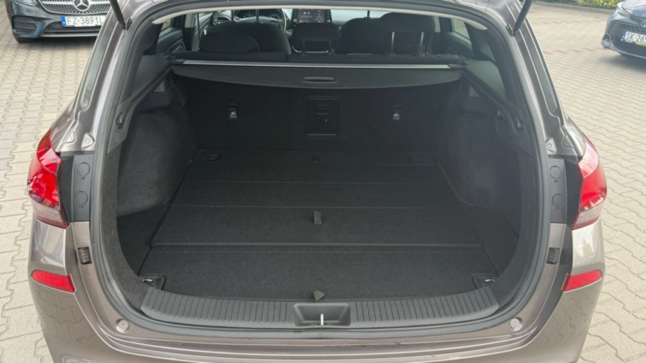 HYUNDAI i30 i30 1.5 DPI Comfort