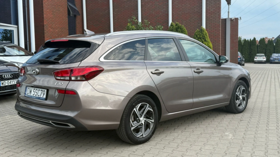 HYUNDAI i30 i30 1.5 DPI Comfort