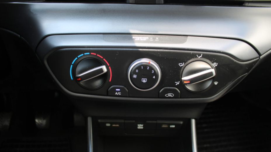 HYUNDAI i20 i20 1.2 Pure