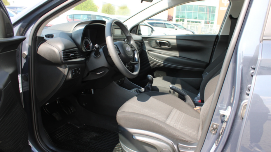 HYUNDAI i20 i20 1.2 Pure